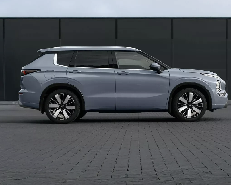 MITSUBISHI OUTLANDER — автомобіль, готовий до викликів